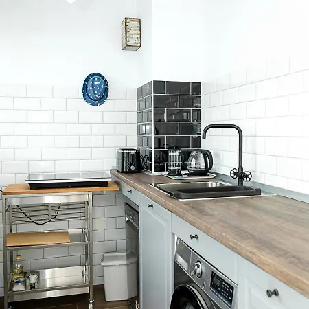 Daire Urban & Cozy Escape - 1br Flat Near Grand Mall By Flat Mаnager Varna