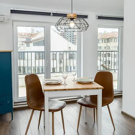 Urban & Cozy Escape - 1Br Flat Near Grand Mall Varna By Flat Mаnager Apartment